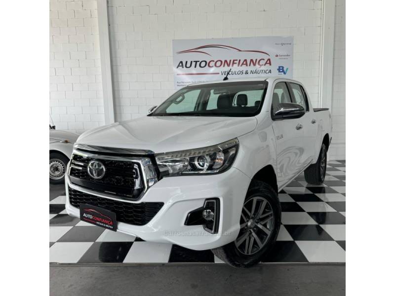 TOYOTA - HILUX - 2018/2018 - Branca - R$ 199.900,00