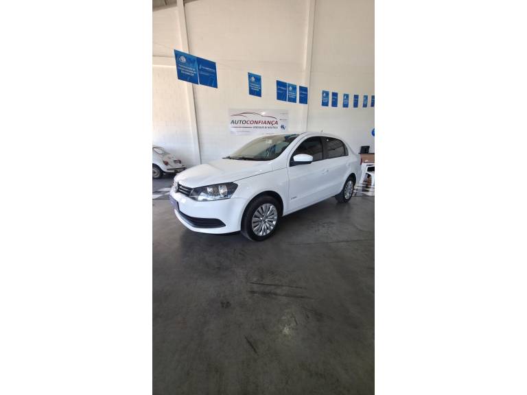 VOLKSWAGEN - VOYAGE - 2014/2014 - Prata - R$ 43.900,00