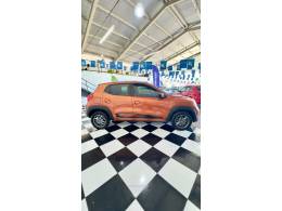 RENAULT - KWID - 2018/2018 - Laranja - R$ 42.900,00