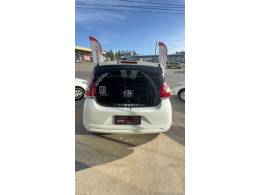 FIAT - MOBI - 2018/2019 - Branca - R$ 34.900,00