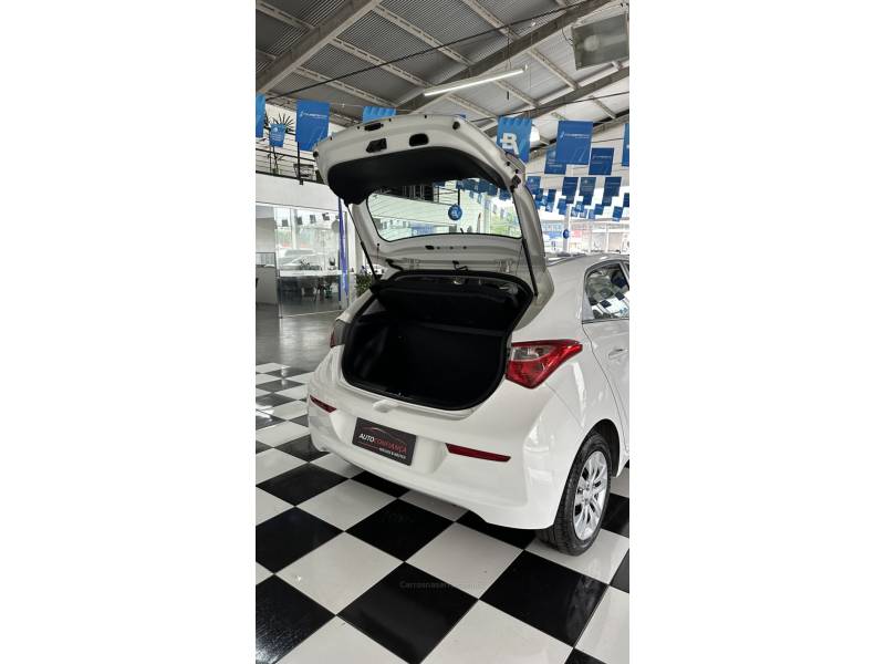 HYUNDAI - HB20 - 2017/2017 - Branca - R$ 53.900,00