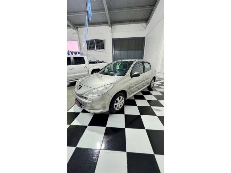 PEUGEOT - 207 - 2011/2012 - Prata - R$ 25.900,00
