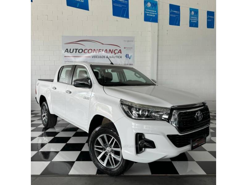 TOYOTA - HILUX - 2018/2018 - Branca - R$ 199.900,00