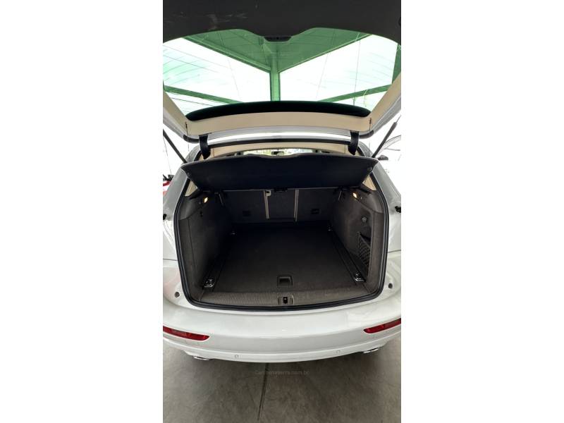 AUDI - Q5 - 2014/2014 - Branca - R$ 102.900,00