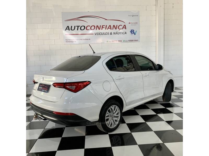 FIAT - CRONOS - 2022/2022 - Branca - R$ 69.900,00