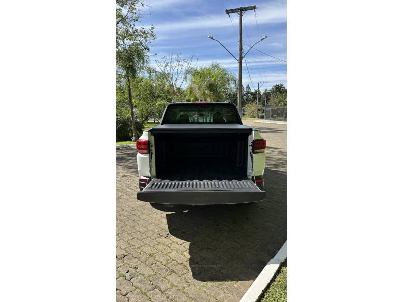 CHEVROLET - MONTANA - 2023/2024 - Branca - R$ 123.900,00